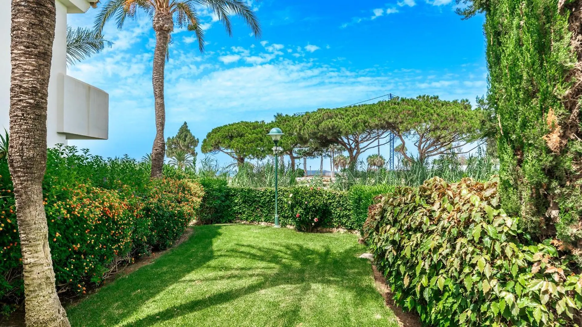 Palm Beach - Luxury At First Line Marbella Spain